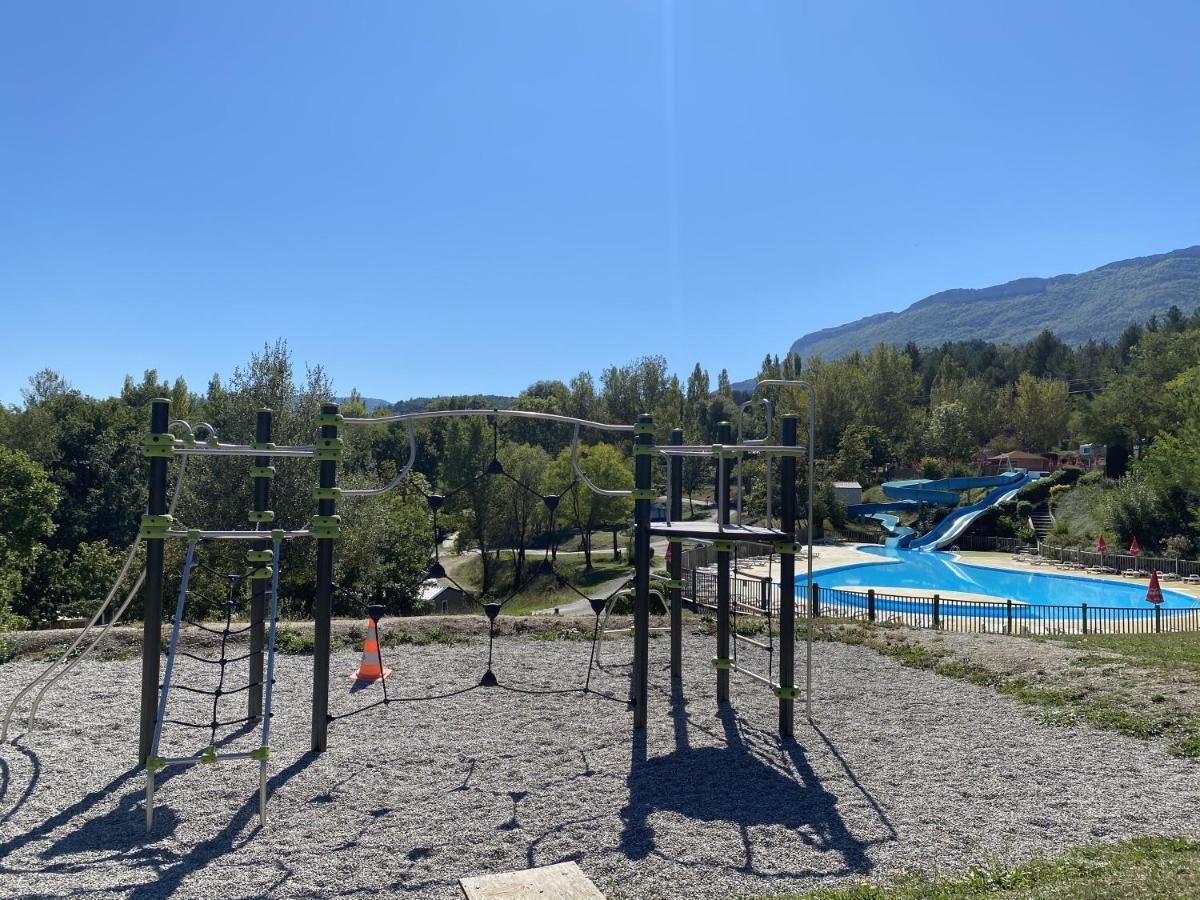 Camping Le Couriou Recoubeau-Jansac Kültér fotó