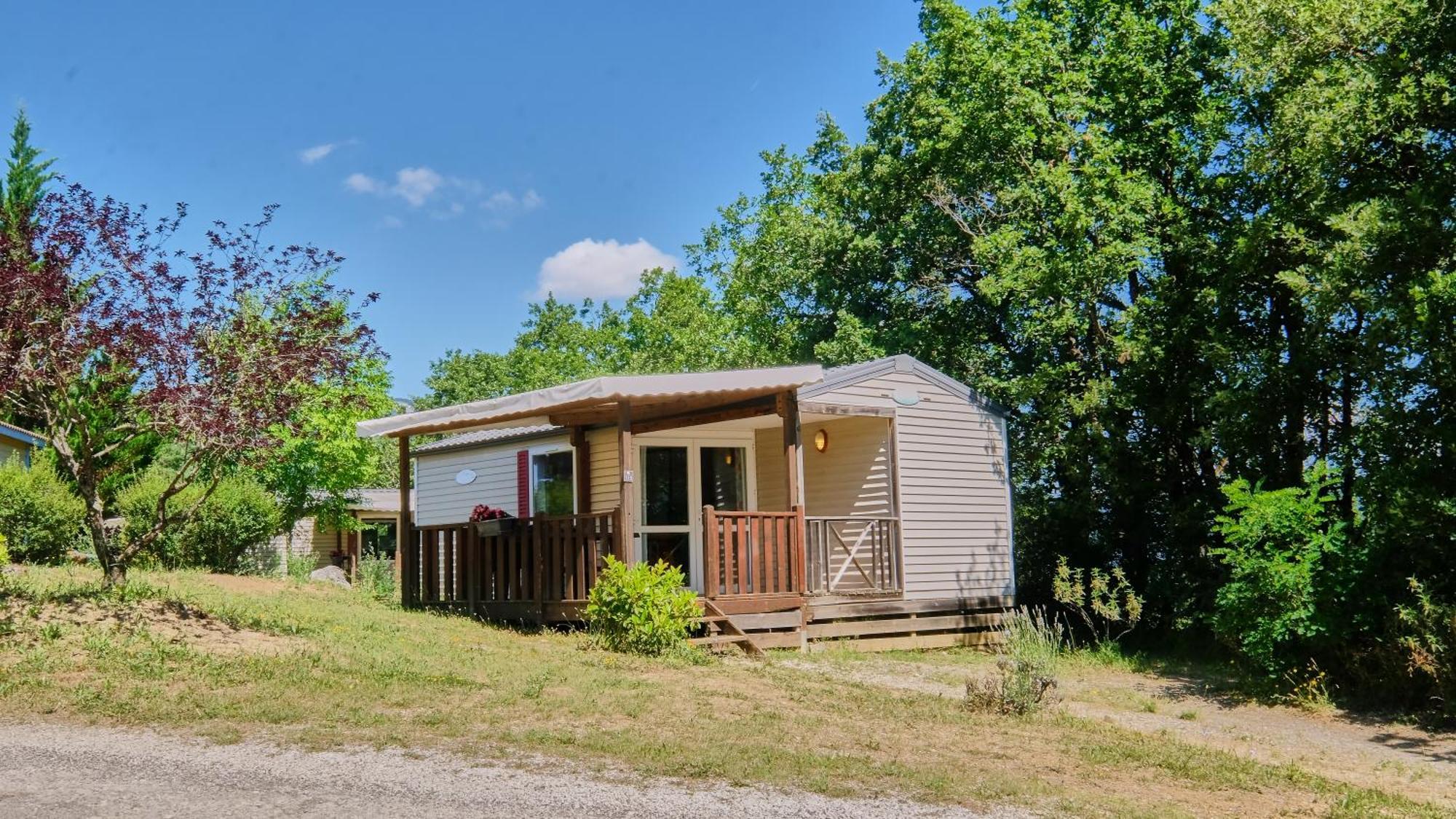 Camping Le Couriou Recoubeau-Jansac Kültér fotó