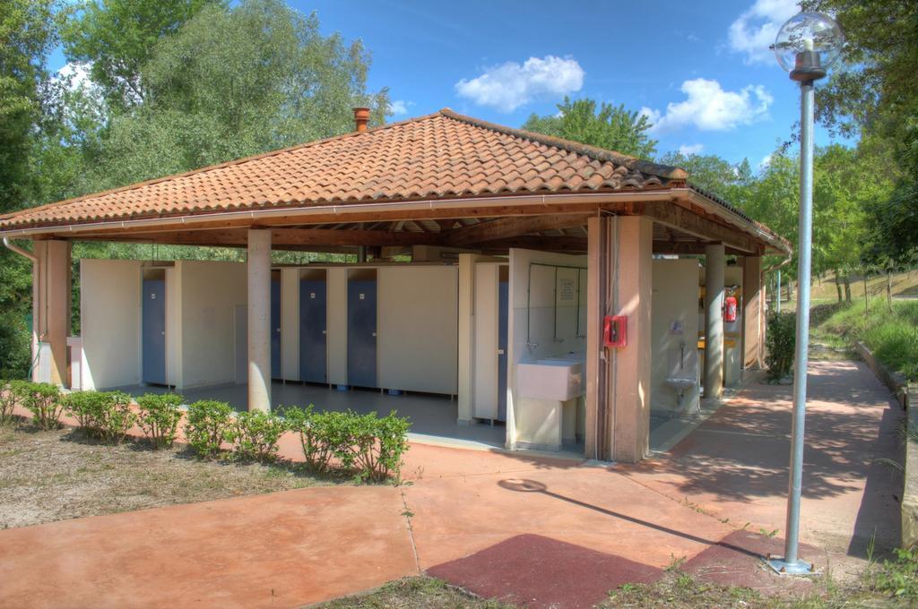 Camping Le Couriou Recoubeau-Jansac Kültér fotó